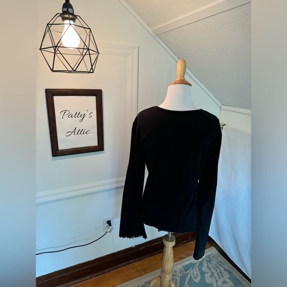 Fabulous Ruffled Top - Picture 2 of 7